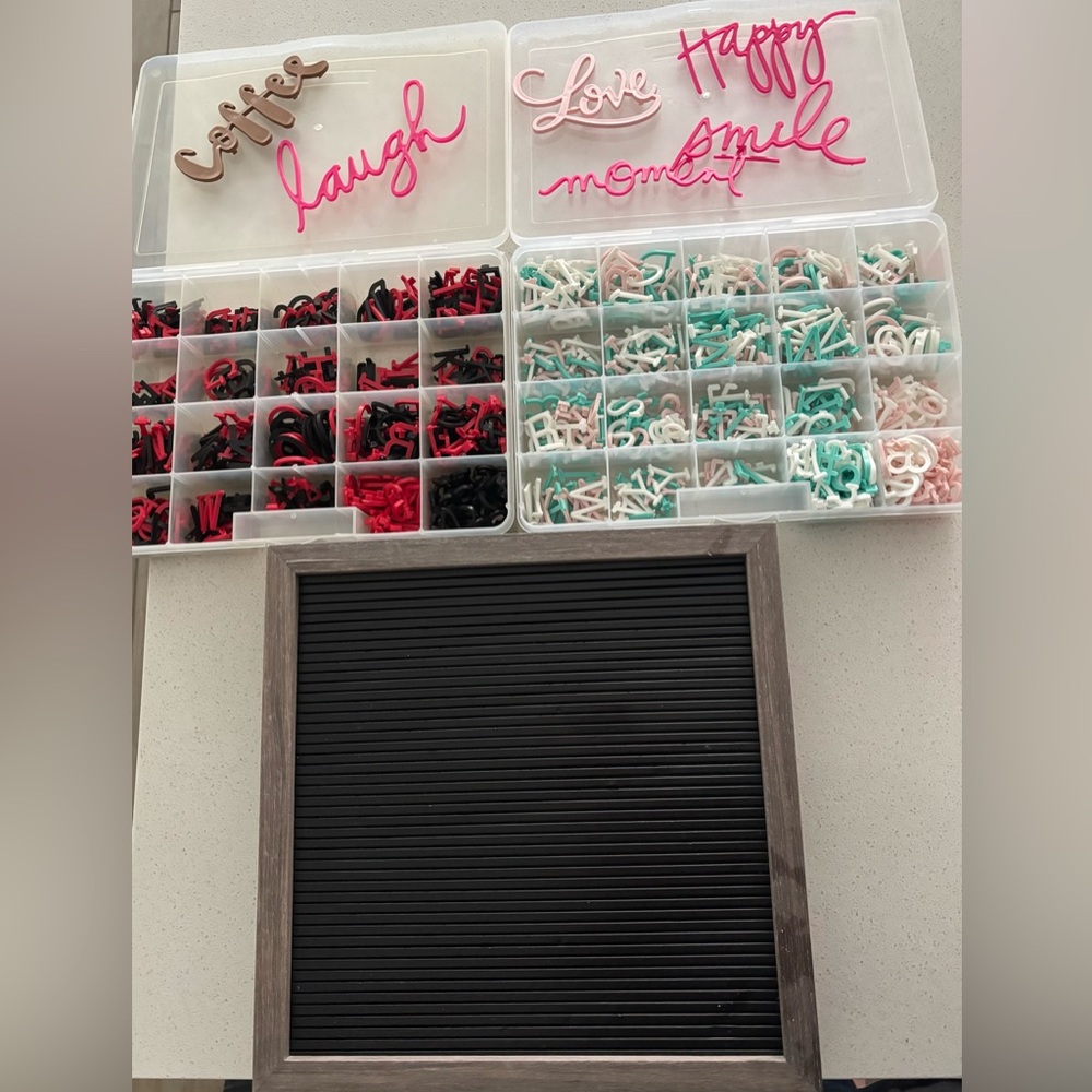 12x12 LETTER BOARD WITH ASSORTED LETTERS